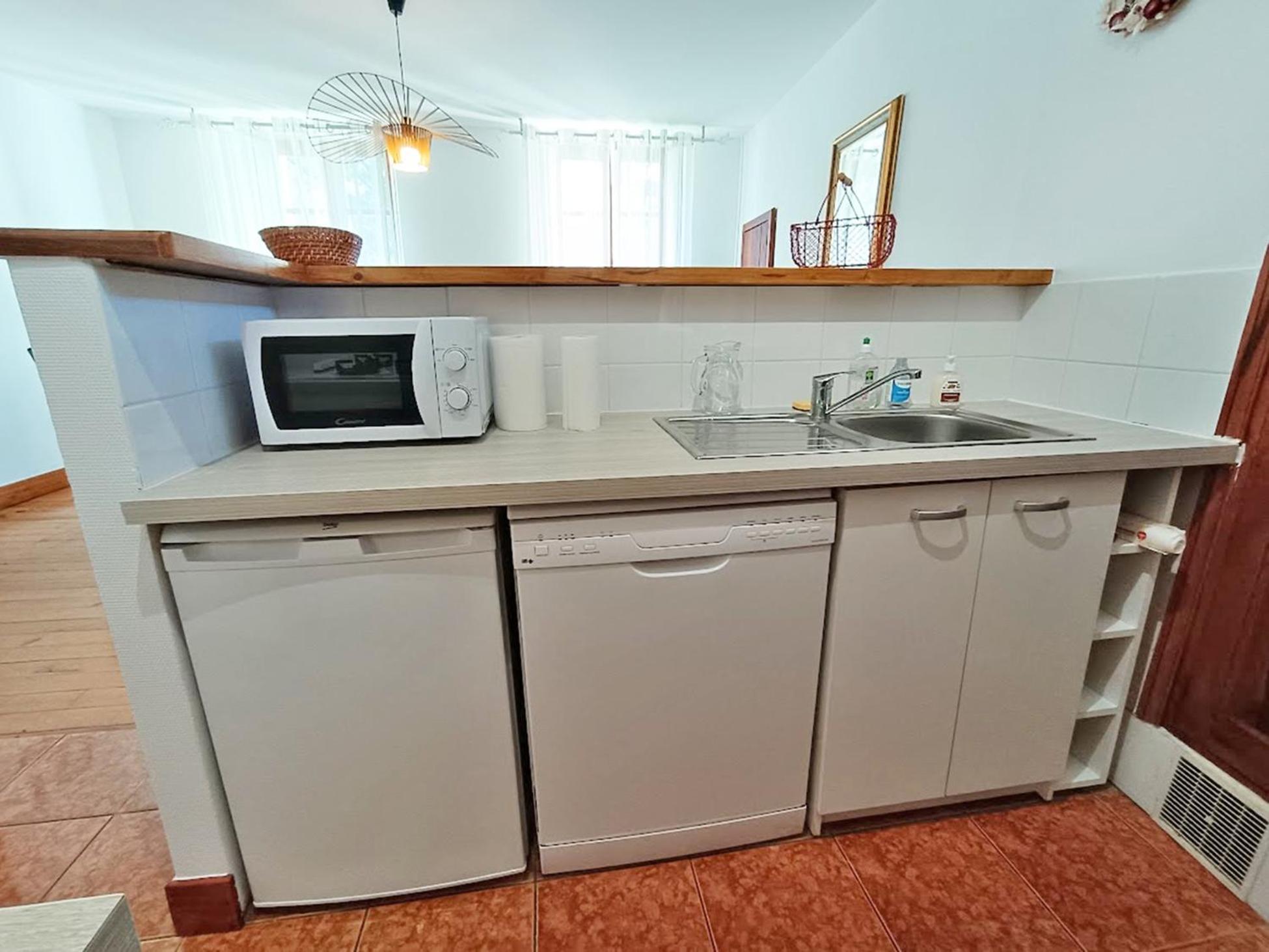 Le Petit Cerf, T3, Wifi, Cave Apartman Bagnères-de-Luchon Kültér fotó